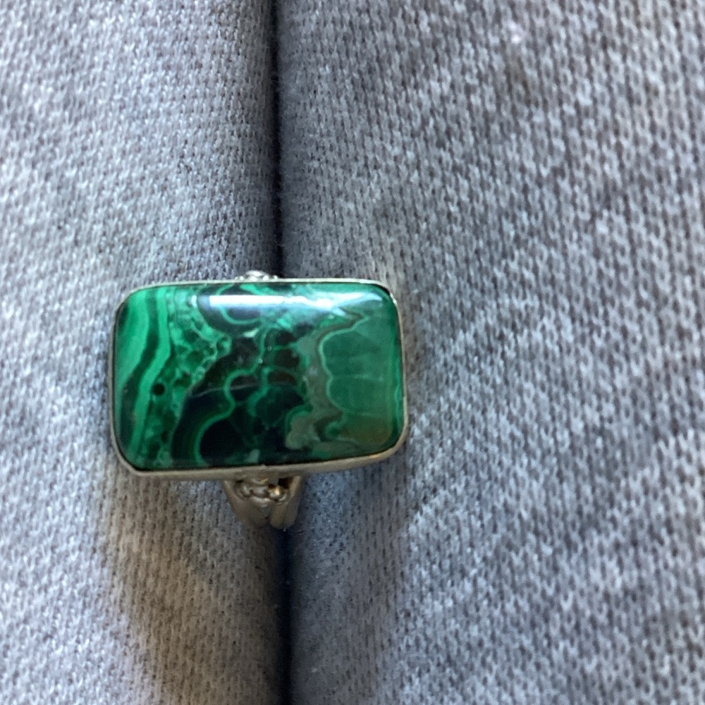 Ring Native American made Sterling silver Natural Malachite 9